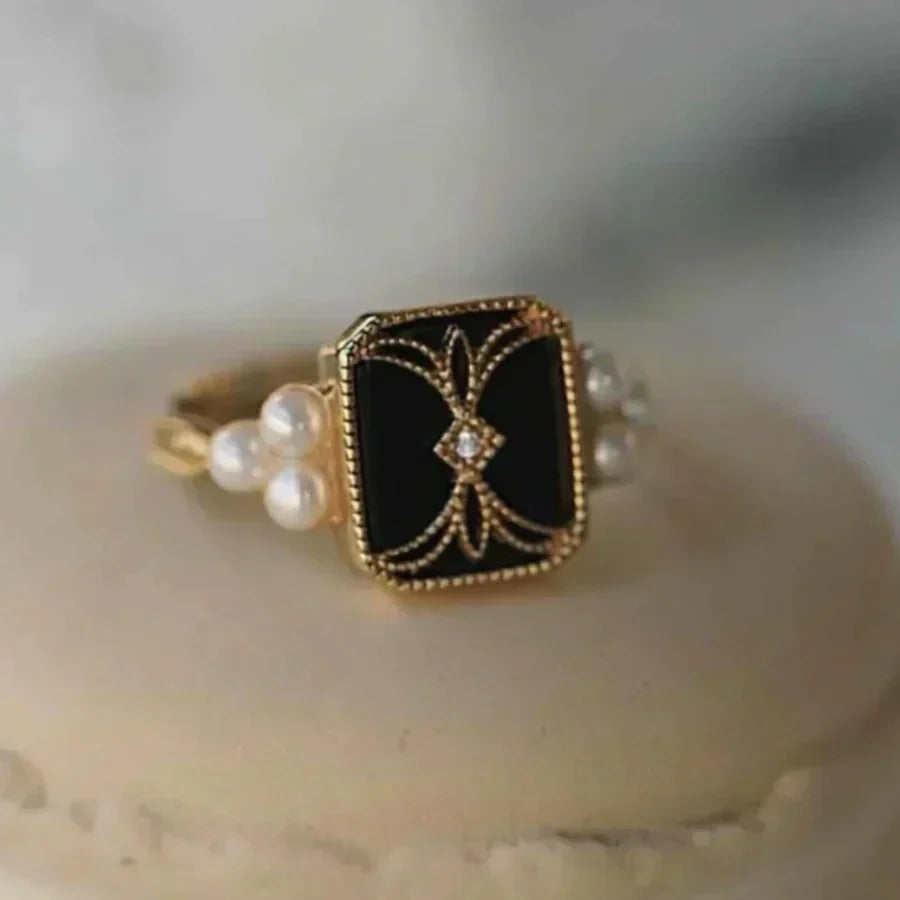 Antique Black Pearl Golden Ring | Gold