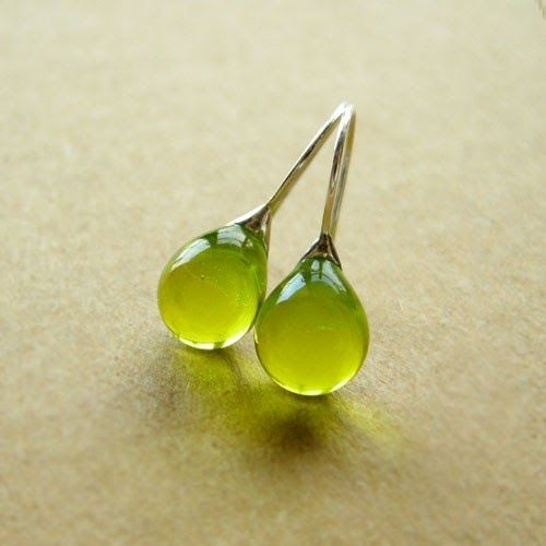 Chic™ | Vintage Olive Crystal Earrings